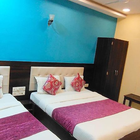 Hotel Golden Galaxy - Santacruz East Мумбаи Экстерьер фото