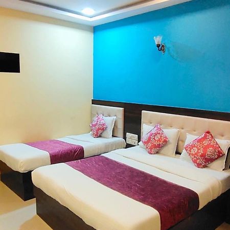 Hotel Golden Galaxy - Santacruz East Мумбаи Экстерьер фото